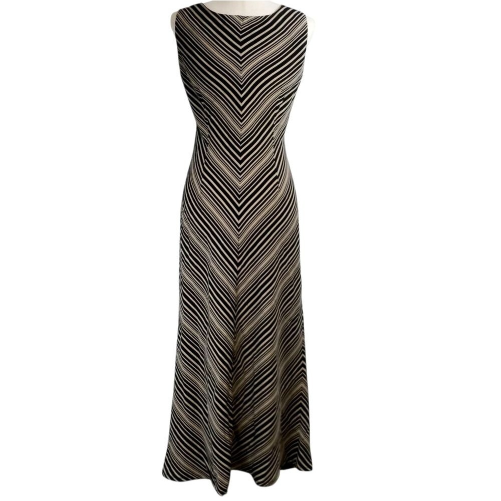 VINTAGE Chic Chevron Striped Maxi Dress Sleevless Gothic Glam Black Tan Size 12 - Picture 2 of 8